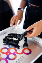 Load image into Gallery viewer, Gator Grip Clips - Black