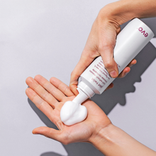 Load image into Gallery viewer, Plot Twist Curl Refresh Mousse 200ml
